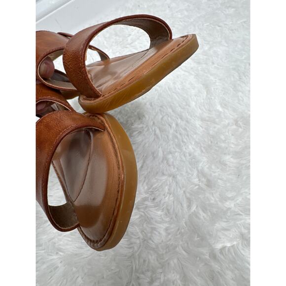 b.o.c. Kacee sandals in a brown or dark tan color summer vacation size 6 - Picture 9 of 15